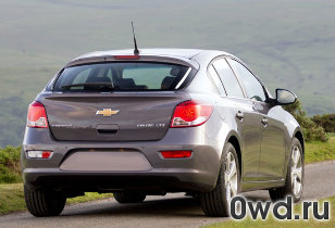 Битый автомобиль Chevrolet Cruze